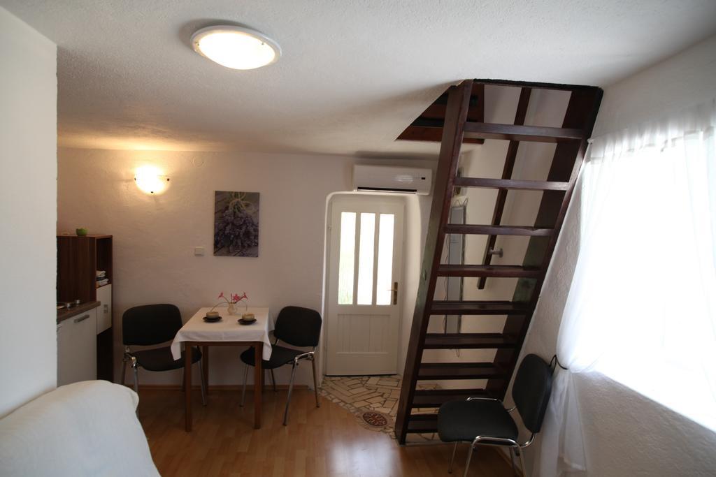 Apartments More Kaštela Habitación foto